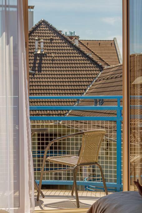 Roomy 80sqm At Center Free Parking Space, Ac & Balcony, Separate Ac In Four * בודפשט
